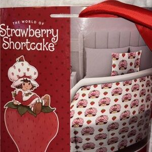 Bedding Set - Red and White